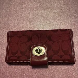 *LIKE NEW* Coach Burgundy Signature Wallet